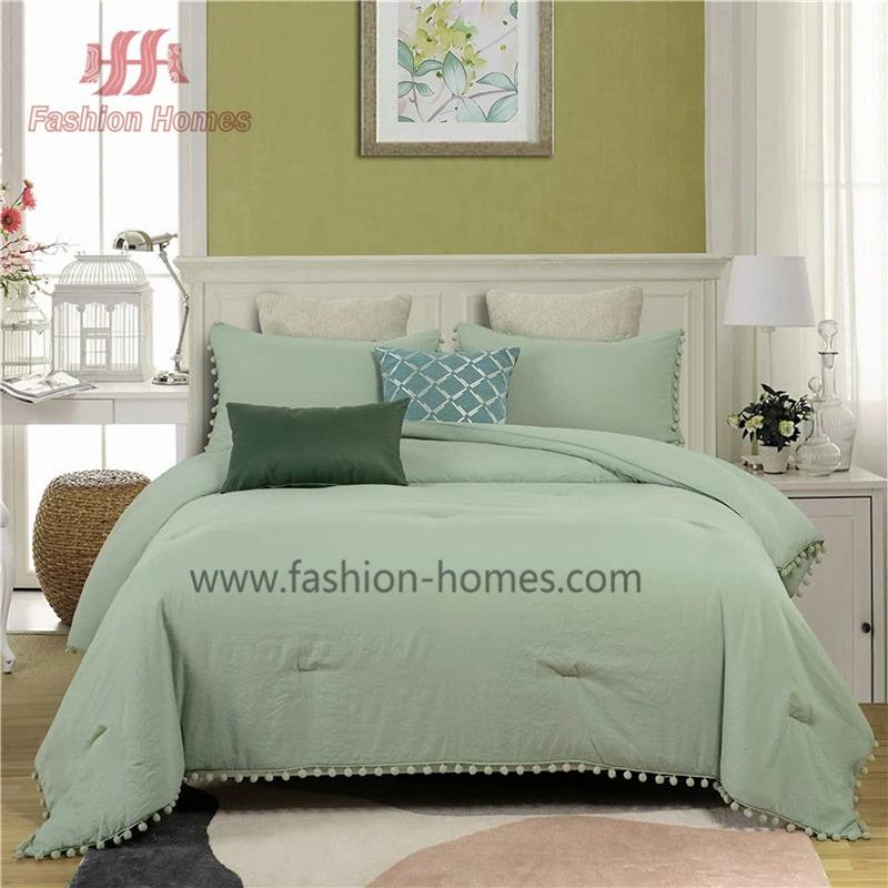 Hot Selling Quilt Super Quality Soft Bedding Rayon Comforter with Pompom Comforter